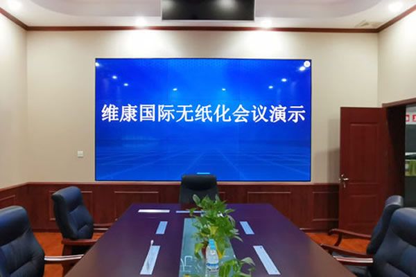 商場(chǎng)使用無縫拼接屏好還是LED全彩屏好？