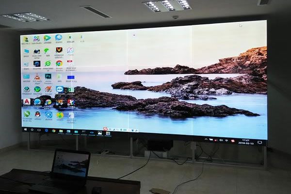 液晶拼接屏怎么做到無縫拼接顯示的？