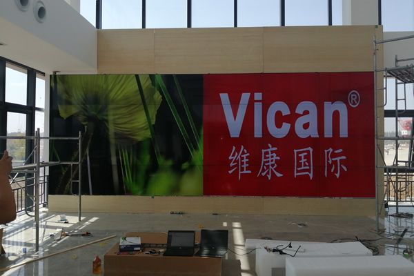 會(huì)議室拼接屏選擇哪款比較好？