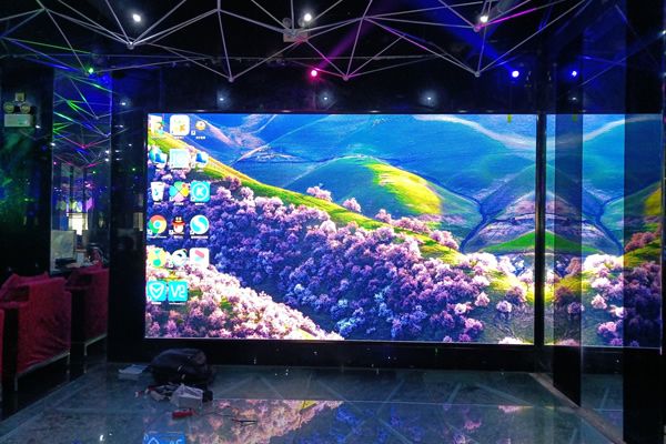 室內(nèi)LED顯示屏一般應(yīng)用在什么行業(yè)？