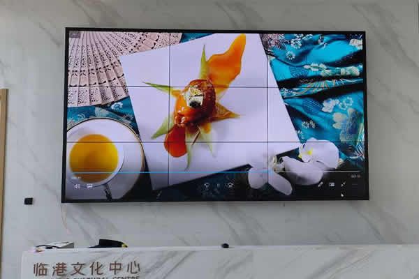 液晶拼接屏怎么與電腦連接的？