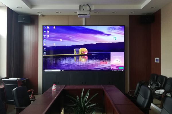 現(xiàn)代會議室使用哪種顯示大屏比較好？