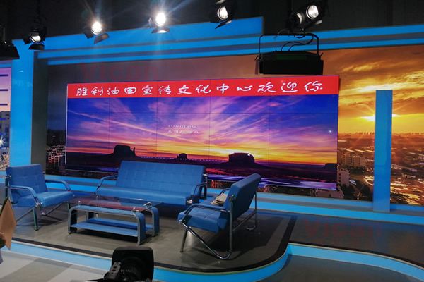 直播間背景墻展示大屏，用LED顯示屏好還是拼接屏好？