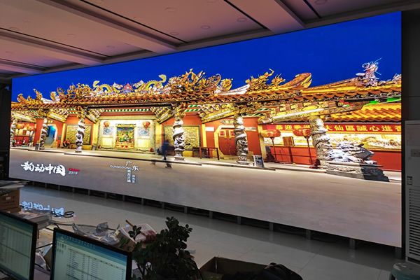 【展大局視野 創(chuàng)視覺盛宴】現(xiàn)代大屏幕顯示屏，引領(lǐng)視聽新潮流！