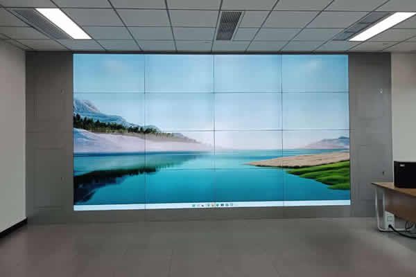 一塊55寸液晶拼接屏大概多少錢？